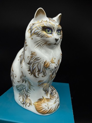 Royal crown derby fifi the - royal,