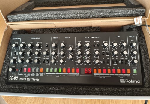 Roland boutique analogue - roland,