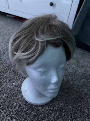 Short wig light brown white - short,