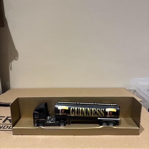 Corgi guinness volvo - guinness,