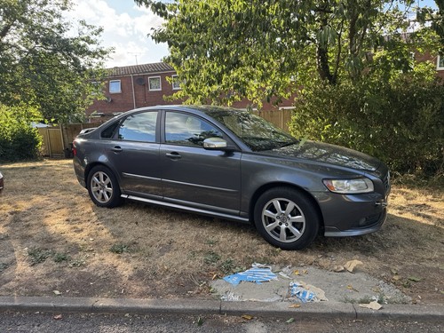 Volvo s40 2008 manual 6 - volvo,