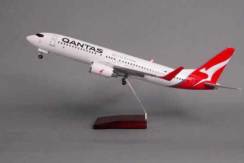 Extra large qantas boeing - extra,