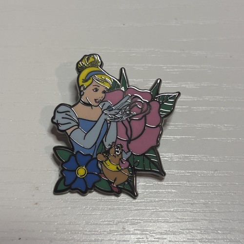 Loungefly disney princess - loungefly,