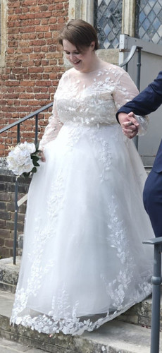 Wedding dress size used - size,
