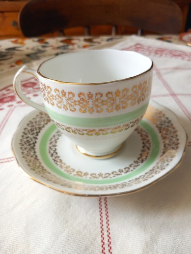 Roslyn fine bone china - china, and