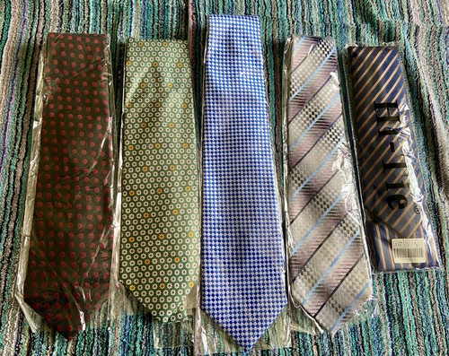 Silk ties new - 💯,
