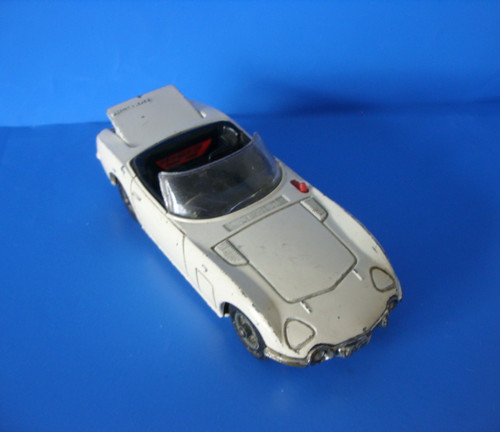 Corgi toys james bond toyota - toys,