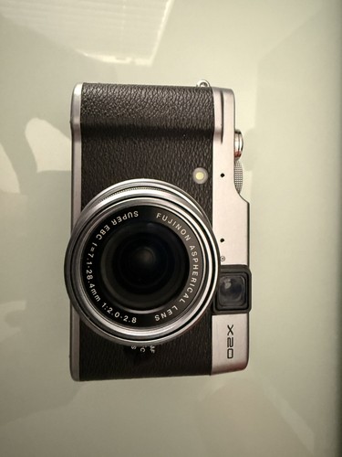 Fuji x20 digital - digital, camera