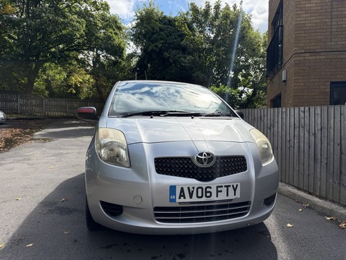 Toyota yaris - 1.0,