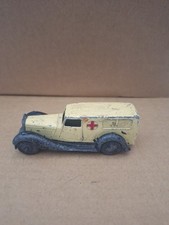  DINKY 30f AMBULANCE
