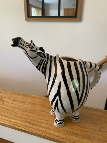 Blue sky clayworks - sky, zebra