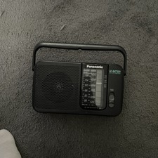 Vintage Panasonic RF-544 AM/FM  Radio Read Description