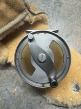 SCHUKKEN DESIGNS SOLID