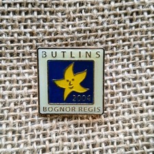 Butlins Bognor Regis 2004 Pin Badge Starfish Collectible Memorabilia UK