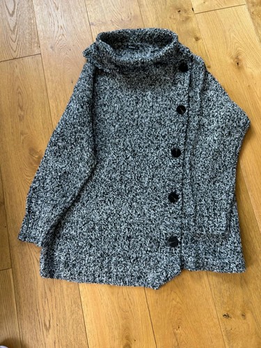 Roman grey jumper with black
