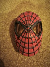 Amazing Spiderman Hasbro Marvel Lights Talking Mask Costume