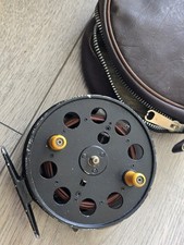 Speedia Vintage Center Pin Fishing Reel