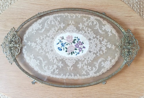 Vintage filigree petit point - vintage,