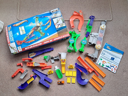 Hot wheels roto arm revolution - wheels,