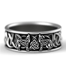 Celtic Knot Wolves Ring Band