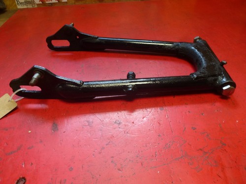 Suzuki 350 swingarm - t,