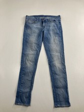 LEVI’S SLIGHT CURVE SKINNY