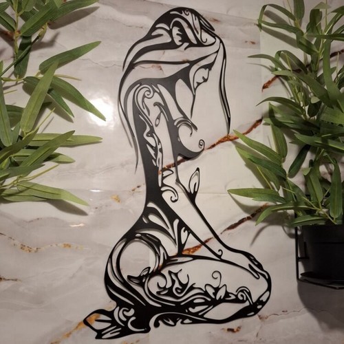 Kneeling woman black metal - black,