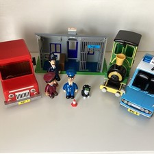 RARE Postman Pat Police Bundle Police Station  -Police Car -Train -Figures 