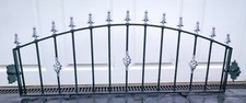 Black/Silver Iron Bar Fence With Arrow Head & Swirls Decorative Details 