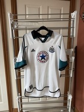 Newcastle United 1997/99 Away