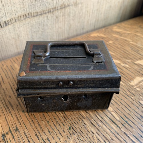 Vintage miniature tin - vintage,