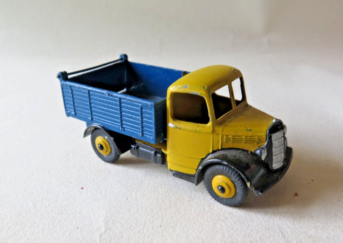 Dinky toys 410 bedford - toys,