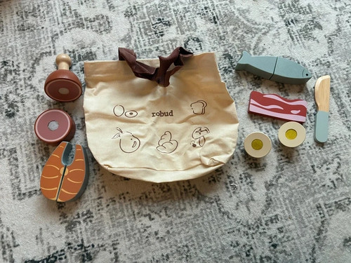 Robud wooden cutting food - cutting,