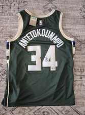 Giannis Antetokounmpo signed