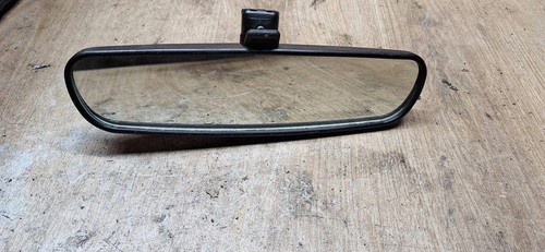 Subaru outback bh - be,, interior
