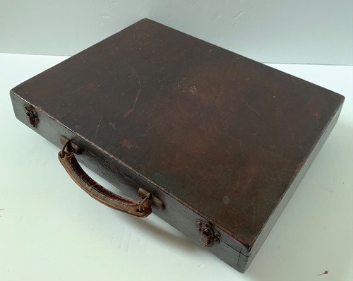 Vintage wooden artist box - vintage,