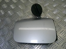 NISSAN MICRA FUEL FLAP AND PETROL CAP SILVER KYO 2003-2010