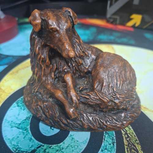 Bronze coloured resin - resin, or