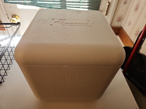 Kooltemp insulated container