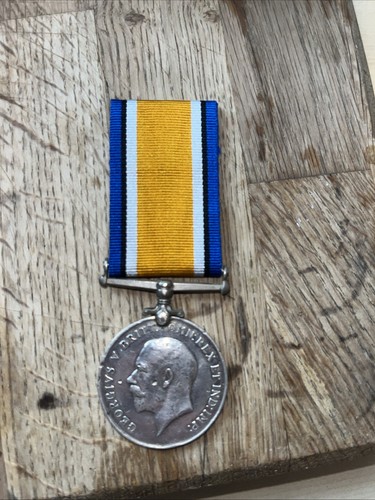 British war medal gunner - gunner, a