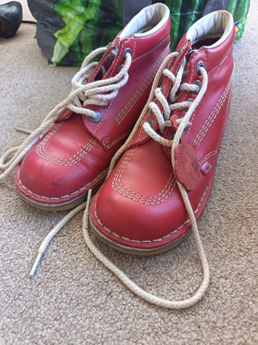 Red kickers size - , 5