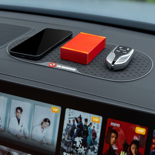 Universal anti slip sticky mat - universal, anti-slip