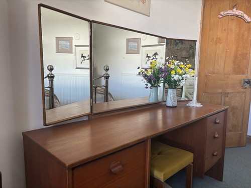 Mid century modern - mid,