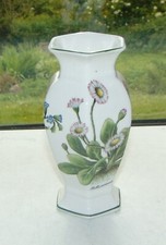 Chelson China England Small Vase 15cm Convolvulus White Daisies