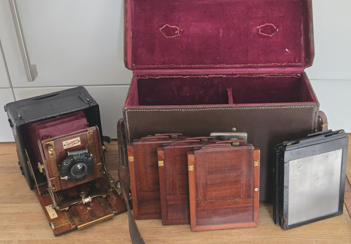 Cased sanderson quarter - cased, plate