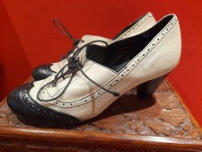 Fabulous Cream & Black Vintage