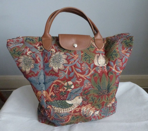 Ladies signare floral - signare, tapestry