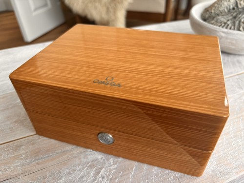 Omega genuine wooden watch - genuine, box