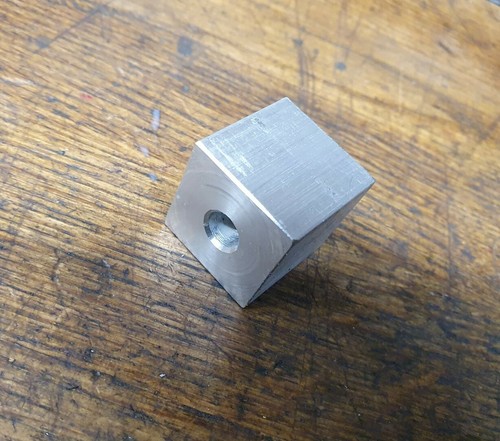 Square aluminium spacers - square,