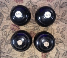 Final Reduction Two Pairs Of Crown Green Bowls Both 2lb 10oz